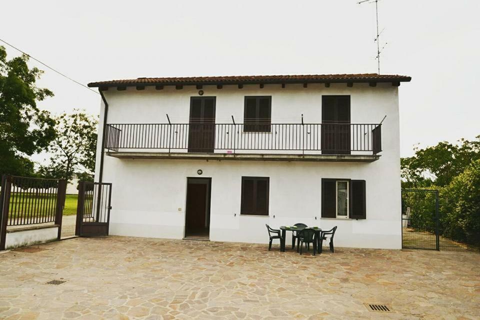 Gaietta Bed & Breakfast Frassineto Po Exterior photo