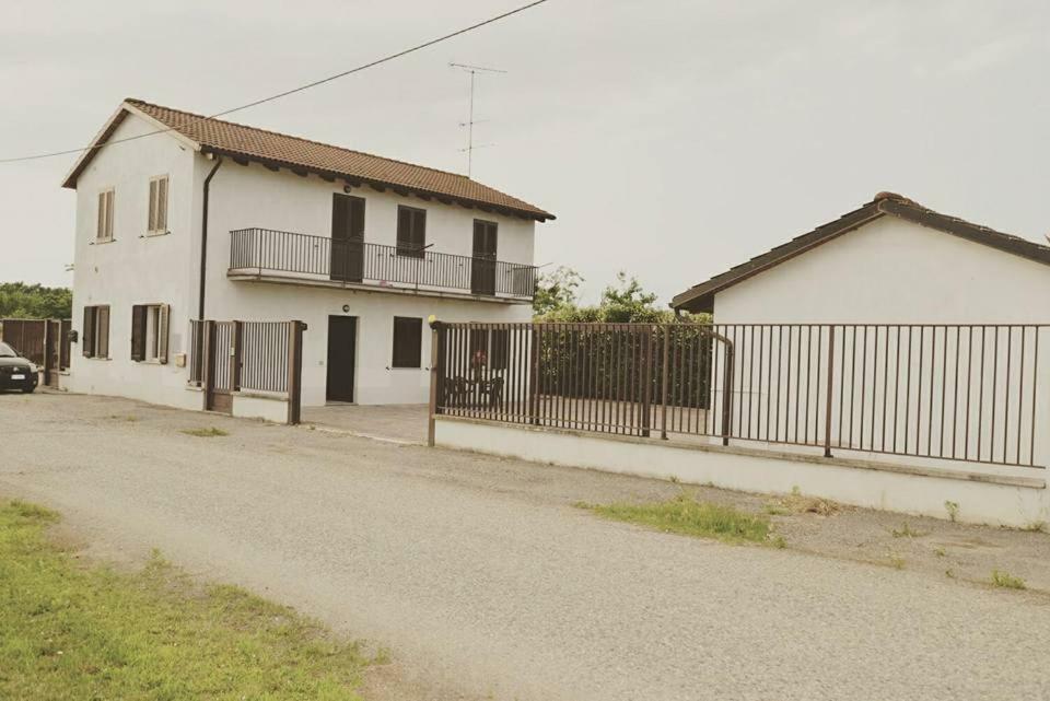 Gaietta Bed & Breakfast Frassineto Po Exterior photo
