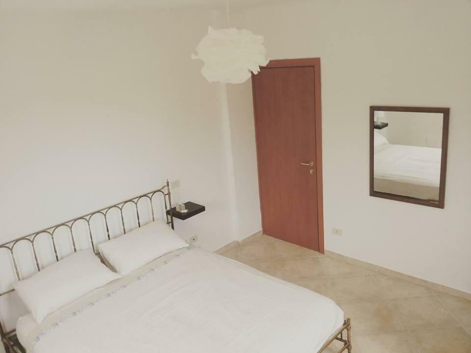 Gaietta Bed & Breakfast Frassineto Po Exterior photo